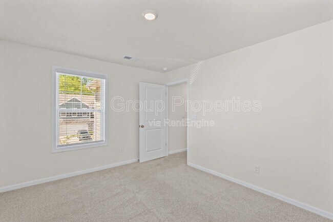 Building Photo - 4110 Steel Wy