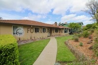 Building Photo - 17 Portola Ave