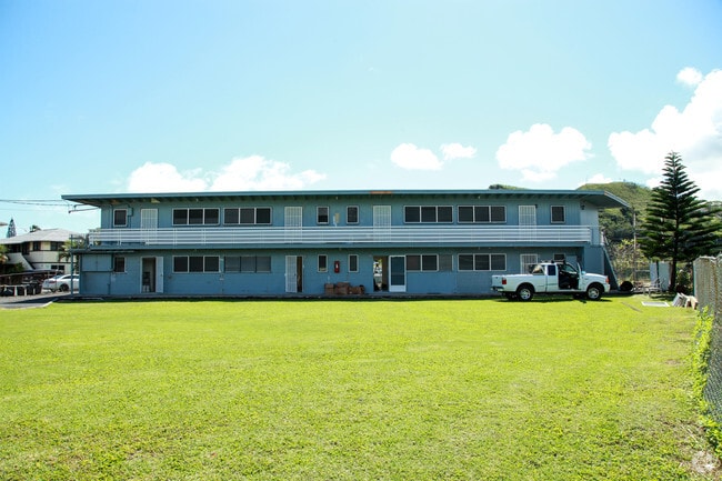 Building Photo - 733 Kihapai Pl