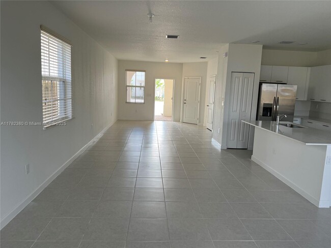 Building Photo - 2303 NW 131st Cir