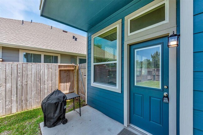 Building Photo - 343 E Coralburst Lp
