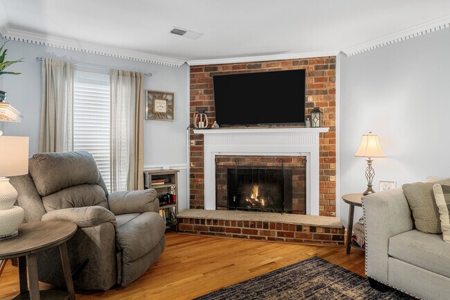 Building Photo - 453 Belinda Pkwy