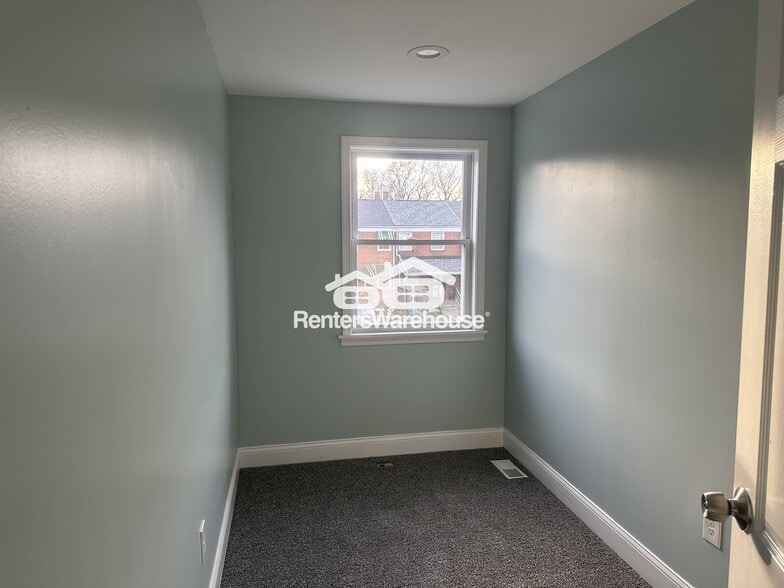 Building Photo - 4045 St Monica Dr