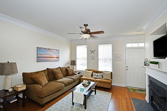 Building Photo - 8643 Beaver Creek Dr