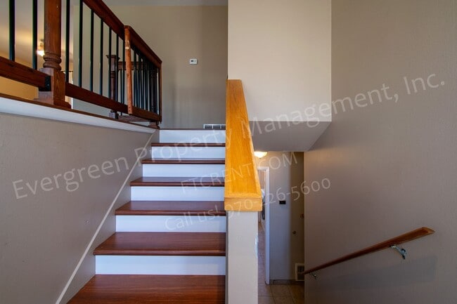 Building Photo - 2206 Wakefield Dr