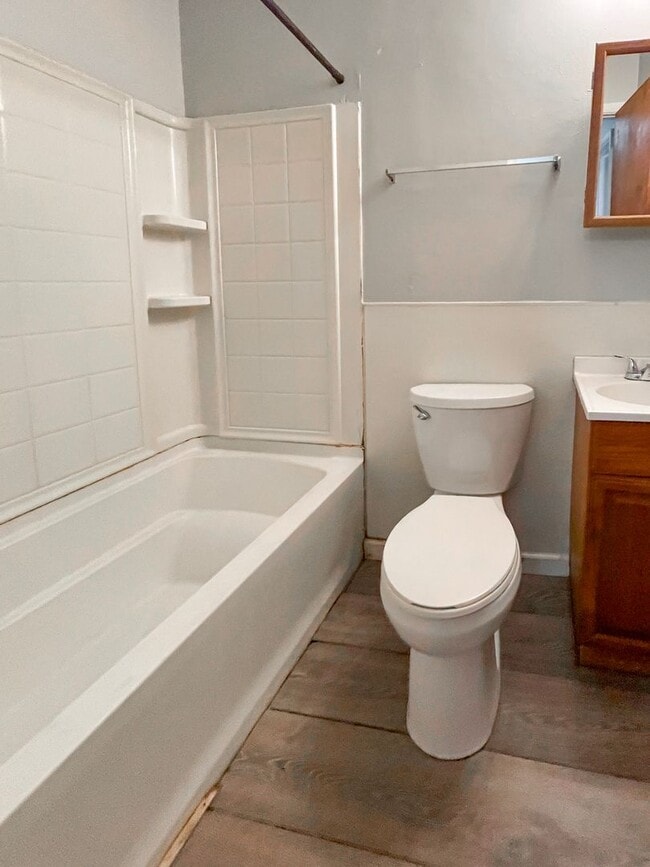 Building Photo - Near Local Shops and Restaurants