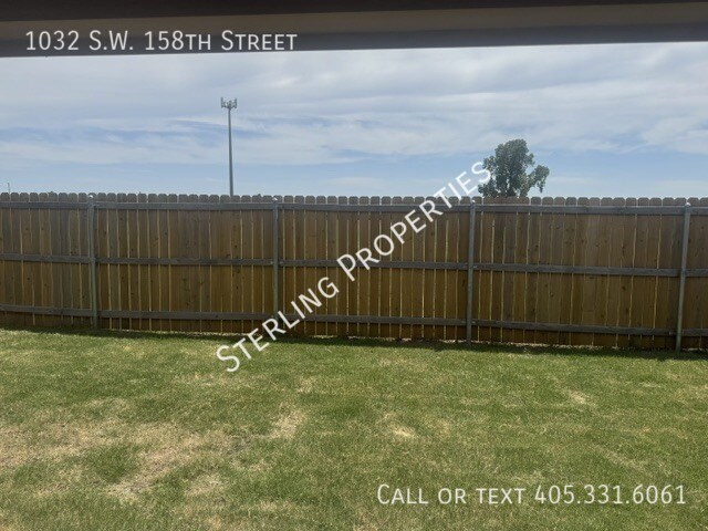 Building Photo - 1032 SW 158th St