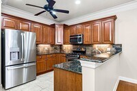 Building Photo - 3 Bedroom Condo in a Gated Community