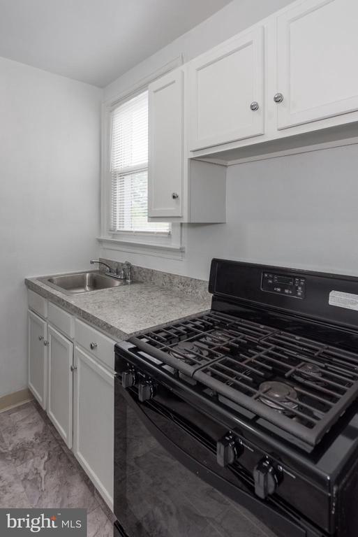 Building Photo - 7607 Eastern Ave NW