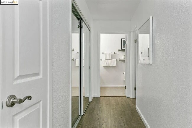 Building Photo - 77 Fairmount Ave