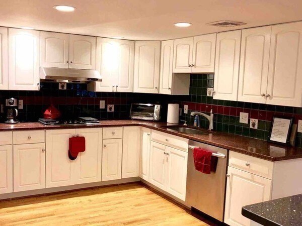 Building Photo - 139 Fresh Pond Pkwy