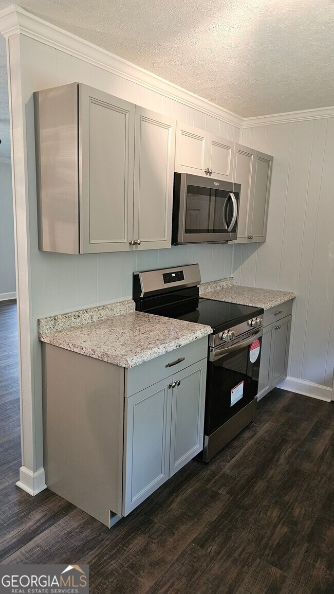 Building Photo - 1541 Oak Grove Church Rd