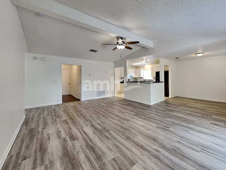 Building Photo - 3275 Guernsey Ct