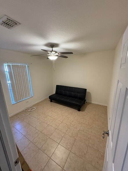 Building Photo - 2609 E Emma St