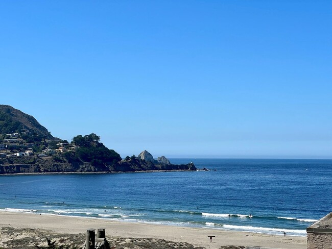 Building Photo - Beautifully Remodeled Condo with OCEAN VIE...