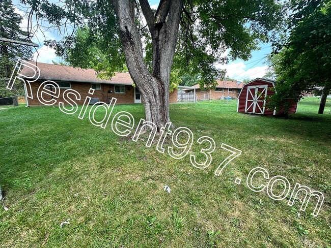 Building Photo - 3 Bed 2 bath Home
