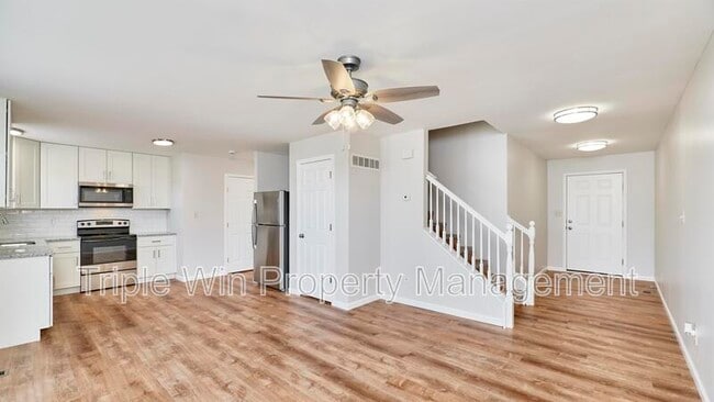 Building Photo - 152 Waterside Crossing Dr