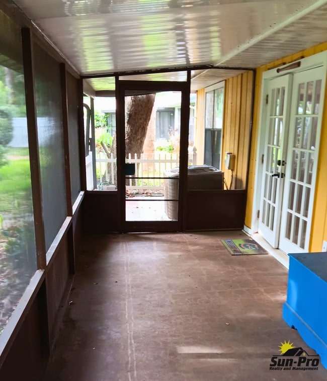 Building Photo - 3748 Gatewood Dr