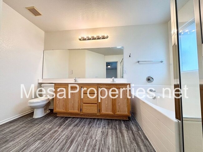 Building Photo - 14744 Delicious St