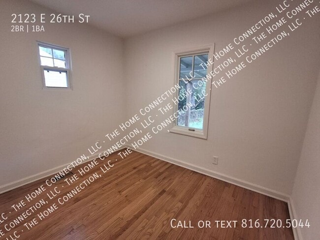 Building Photo - 2123 E 26th Ave