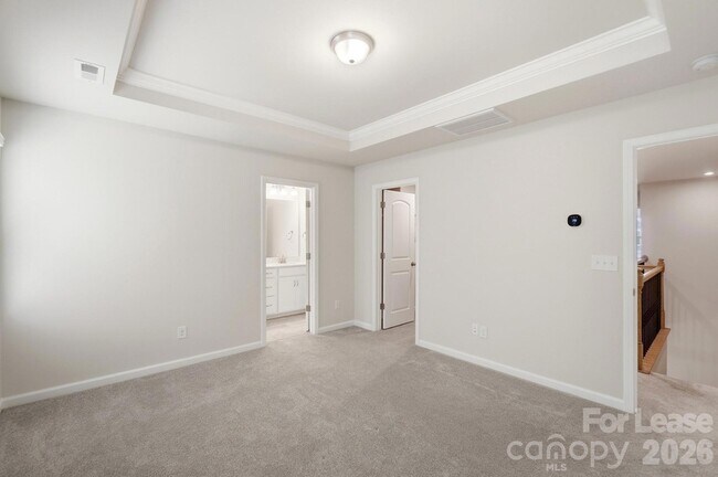 Building Photo - 14862 Tamarack Drive