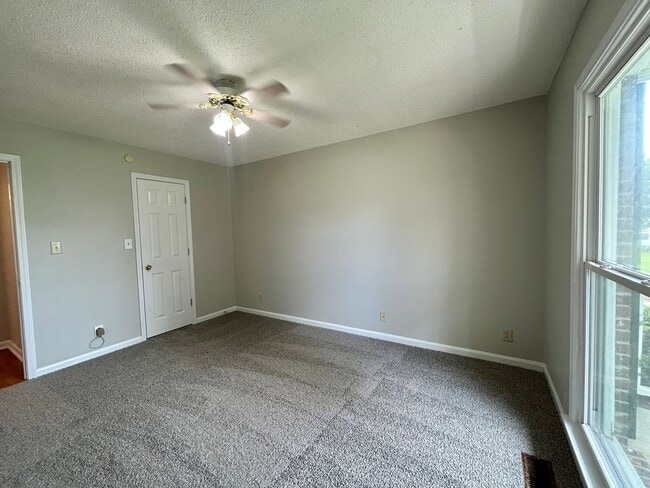 Building Photo - 1225 Cobblestone Ln