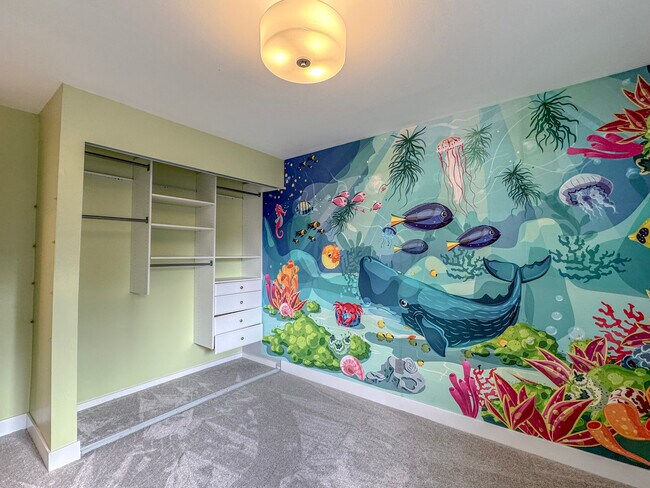 Building Photo - 9300 NE 132nd Pl