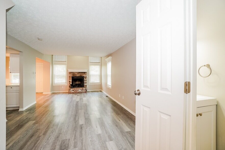 Building Photo - 4149 Cherry Orchard Ln