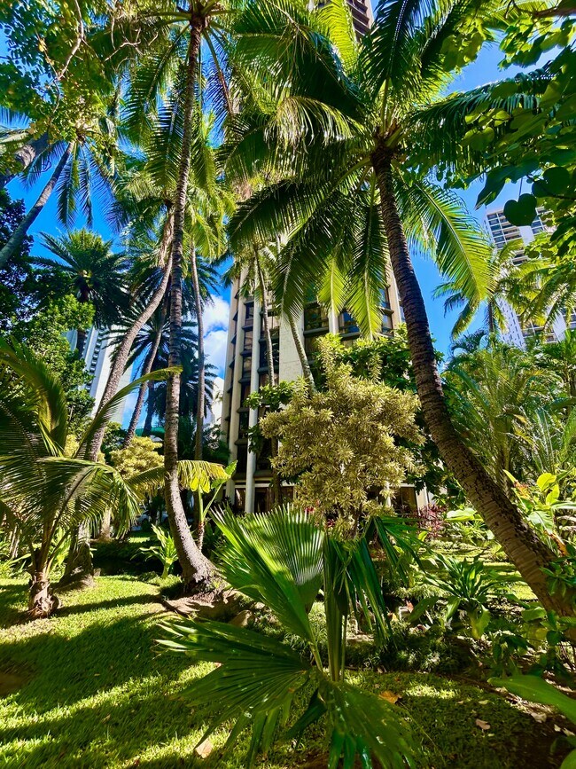 Building Photo - 300 Wai Nani Way