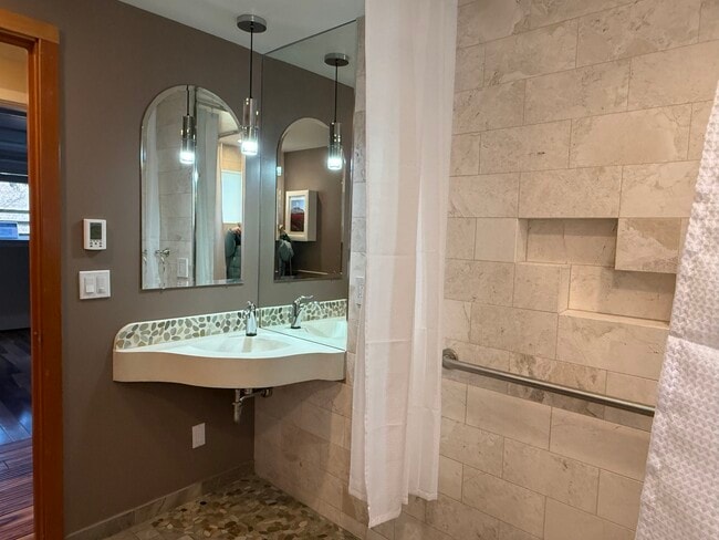 Unit 1 Sink / Mirror - 1510 NE 170th St