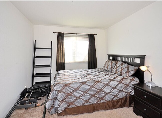 Building Photo - 2209 Fossil Creek Pkwy