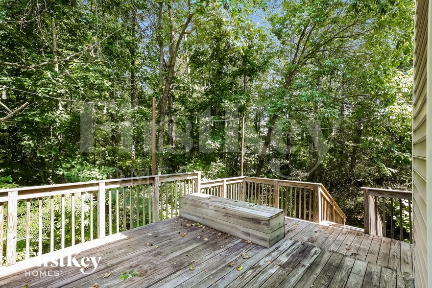 Building Photo - 4912 Heritage Woods Ct