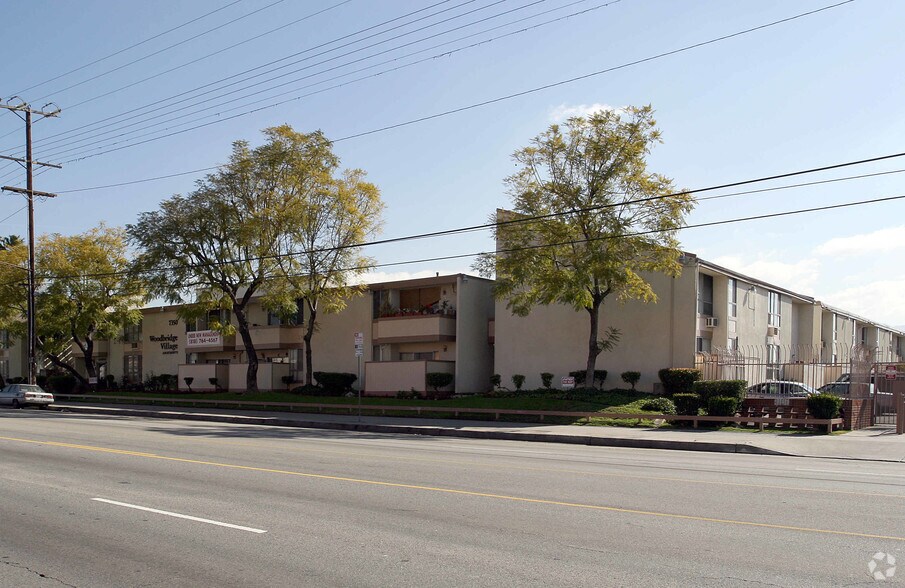 Woodbridge Village Apartments 7350 Lankershim Blvd North Hollywood CA