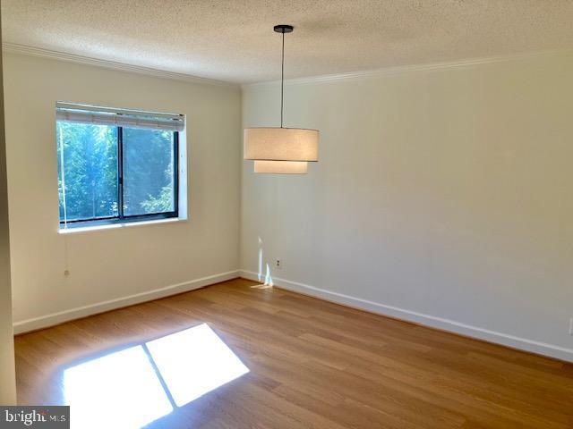 Building Photo - 5902 Mt Eagle Dr