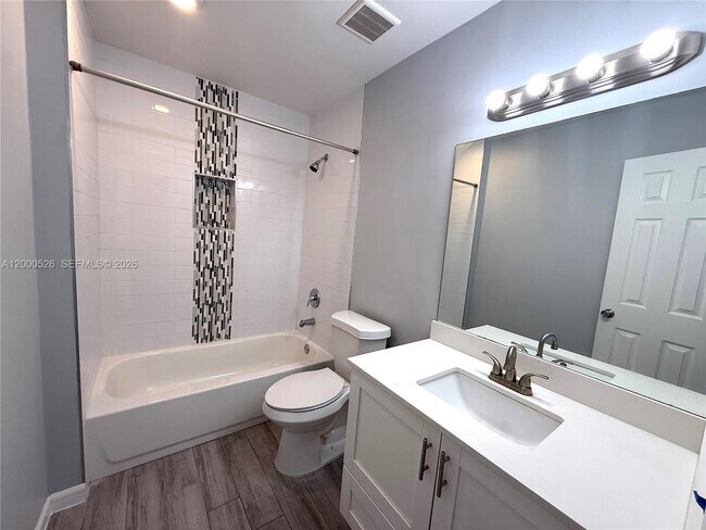 Building Photo - 802 Constitution Dr