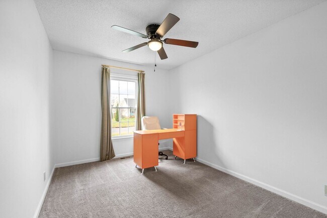 Building Photo - 3231 Tabby Dr
