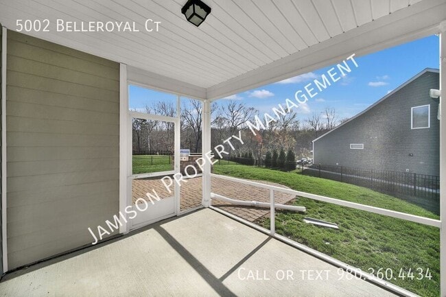 Building Photo - 5002 Belleroyal Ct