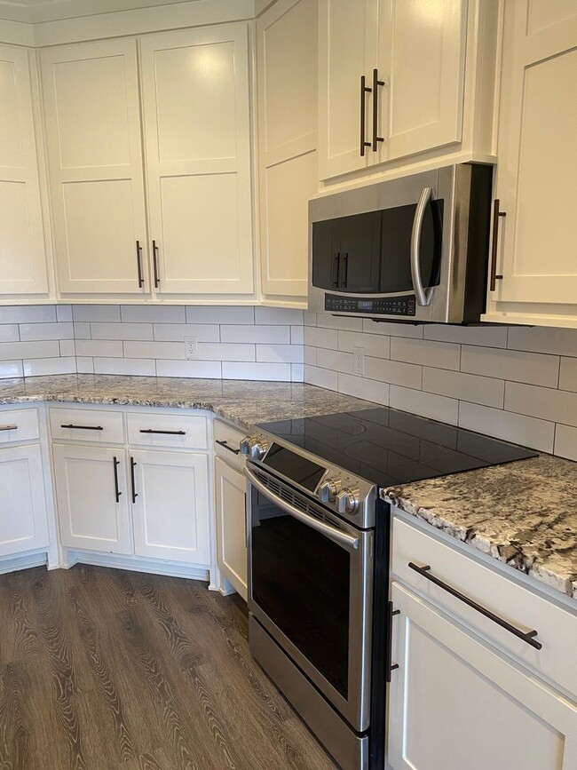 Building Photo - 3 bed 2 bath in Frenship ISD