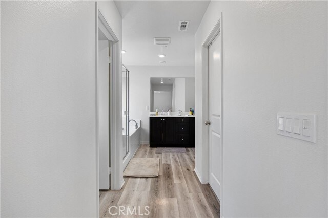 Building Photo - 12487 Sunset Rd