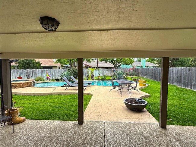 Building Photo - 1310 Lauretta Wood Dr