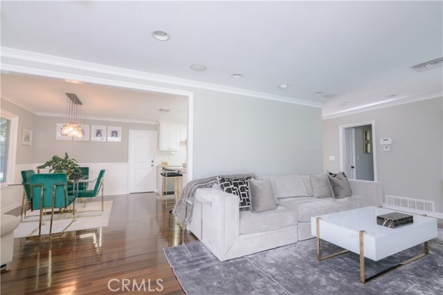 Building Photo - 1226 Londonderry St