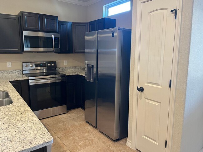 Building Photo - 13910 Annas Way #101, San Antonio, TX. 78233