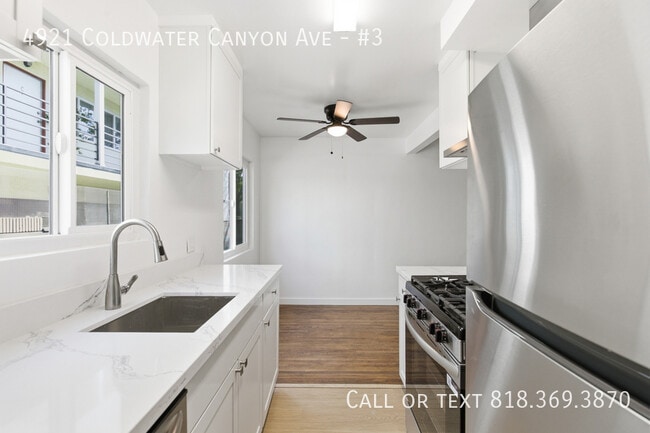 Building Photo - 4921 Coldwater Canyon Ave