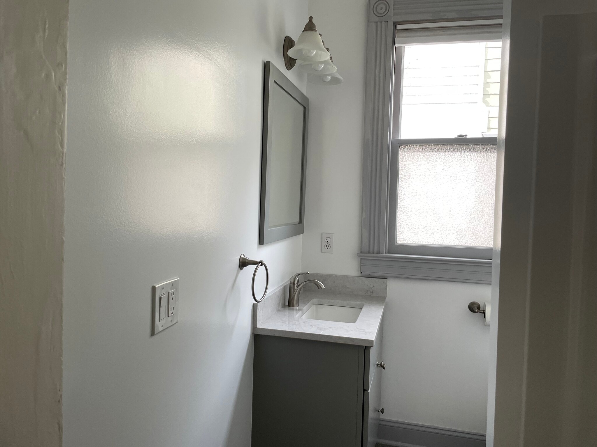 Bathroom - 70 Rutgers St