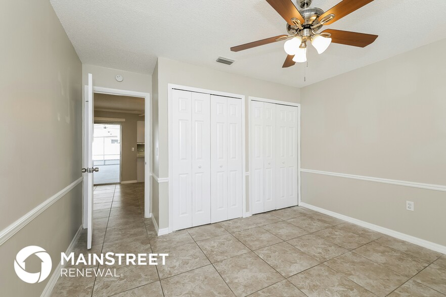 Building Photo - 6745 Paul Revere Ct