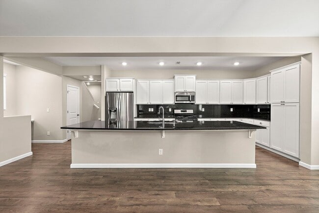 Building Photo - Lacey/Hawks Prairie 4 bedroom 2381 SF home...