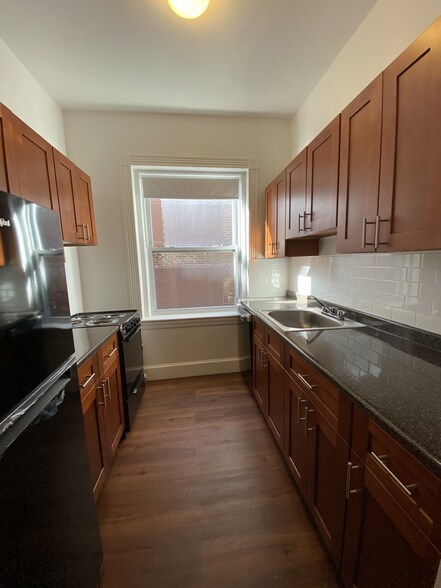 Building Photo - 5 Walbridge St