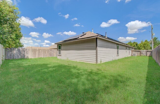 Building Photo - 752 Rd 5138