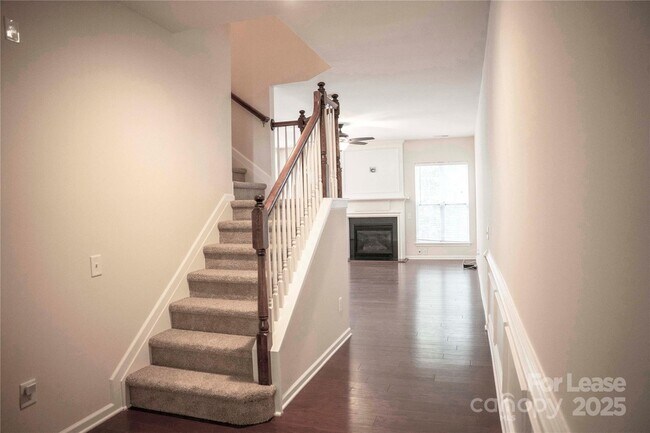 Building Photo - 15558 Canmore Street