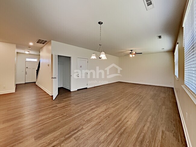Building Photo - 4800 Horatio Ct